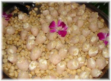 Macadamia stuffed Lychee