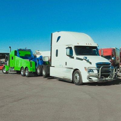 heavy duty truck towing