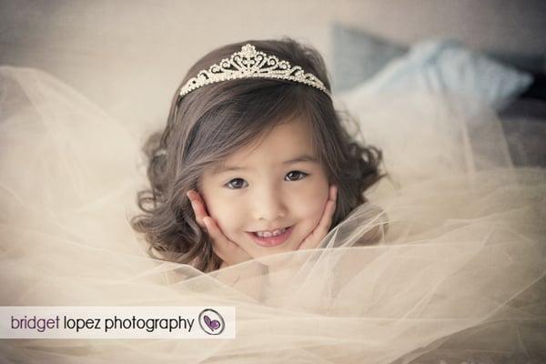 modern children's portraiture
 ©Bridget Lopez Photography