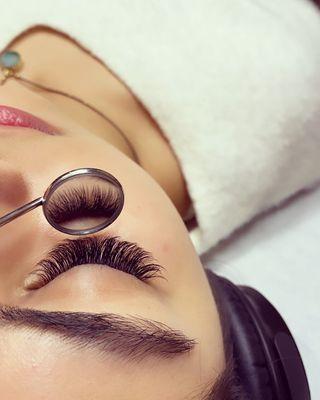 Eyelash extensions, volume lashes.