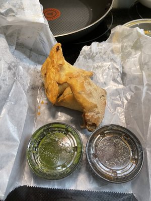 Veggie samosas $5