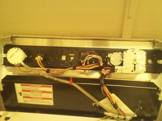 A top load washer makes humming noise but wont start...