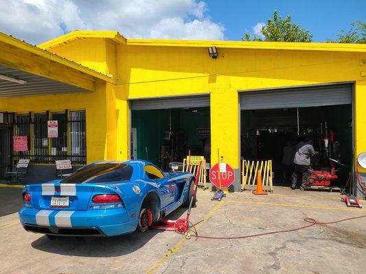 Leal's Tire Shop