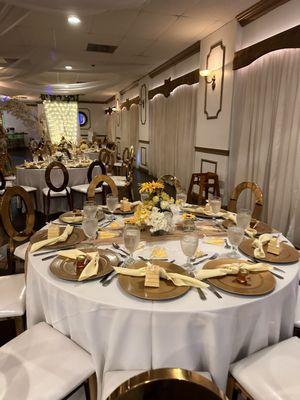 Inside table setting