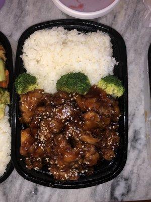 Sesame chicken combo