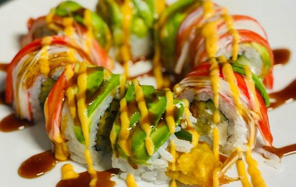 Bakerton Roll Shrimp tempura/cream cheese/cucumber inside. top w/ avocado/crab stick/eel sauce and mayo sauce.