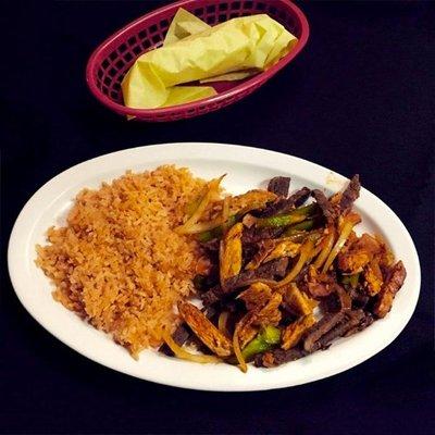 El Fino Mexican Cuisine - typical plate of mexican food