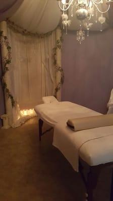 Therapeutic full body massages with many different techniques available