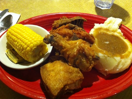 $5.99 Fried chicken Wednesdays & Sundays- chicken was perfectly cooked!