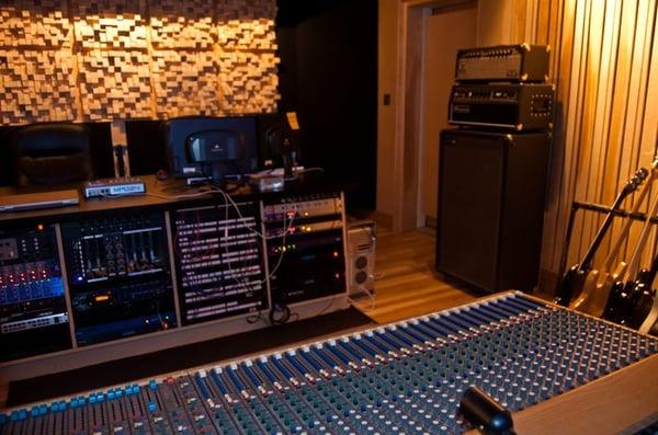 Allure Sound acoustically optimized recording studios