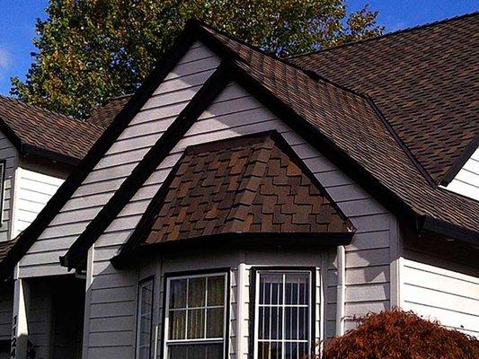 reyes roofing contractor