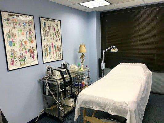 One of the massage rooms. They also do Cold Laser Therapy for body sculpting and Ultrasound Therapy (you can see some of the devices here).