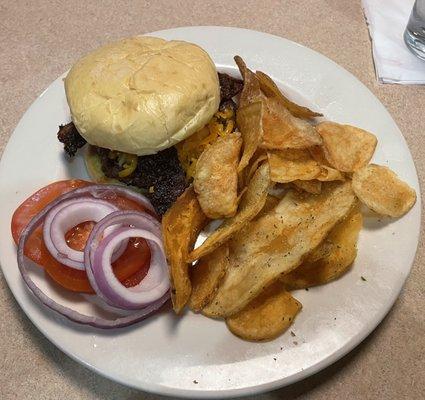 Honey Pepper Bacon Burger with potato chips