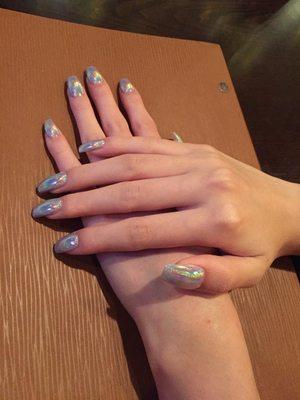 Thank you for these beautiful holo nails, Me Yen!!! Absolutely breathtaking