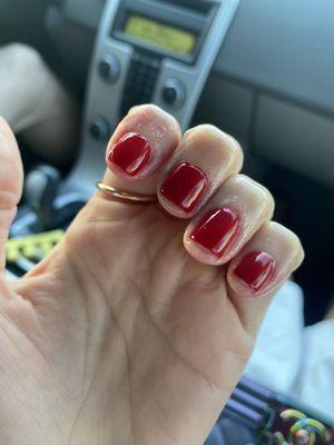 You can clearly see that the nails do not look clean and if you look at the index finger the paint is not evenly spread.