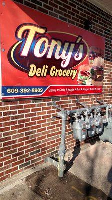 Tony's Deli Grocery