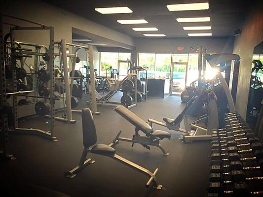 Thi Bod fitness center open 24/7 in Santa Rosa Beach, FL.  Great gym!