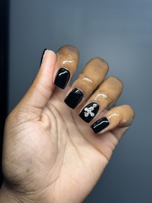 Short acrylic full set with designs