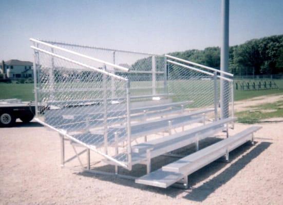 Standard aluminum 5 row bleacher unit