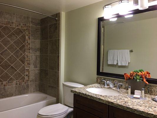 Timeshare Preview.  Showroom Suite.  Master bath