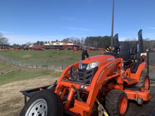 Picking up the tractor