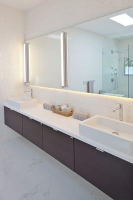 AIA Feautured Project  Architects: Collaborative Design Works Kitchen and Bathrooms in all units   Photography: Ben Hill