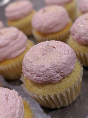 Lemon Raspberry Cupcakes