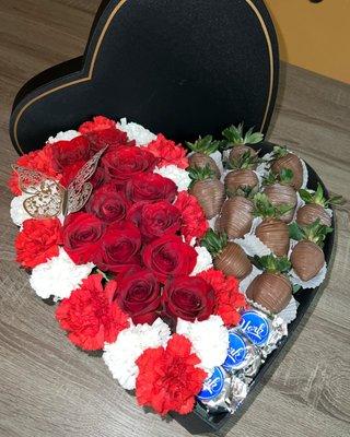 Large Heart with Roses and Carnations & 1dzn chocolate covered strawberries