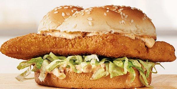 I'm in love with ARBYS FISH SANDWICHES!!