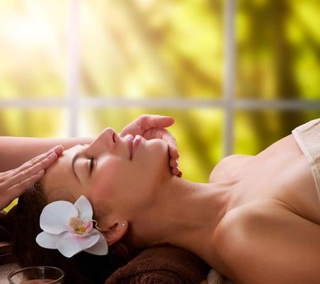 Get a Refreshing and Rejuvenating Facial at J-Len Spa.