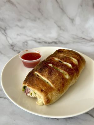 @foodie_starry  Vegetable Stromboli