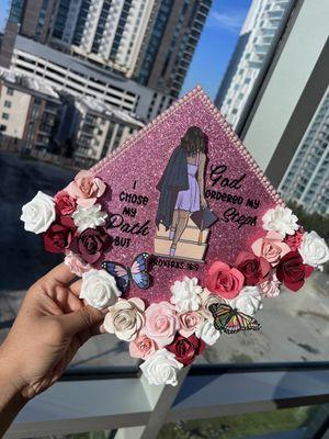 Custom graduation topper