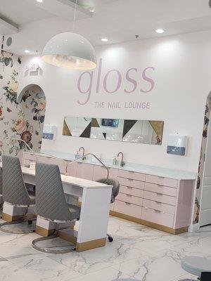 Gloss The Nail Lounge