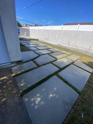 Concrete flooring with patterns.