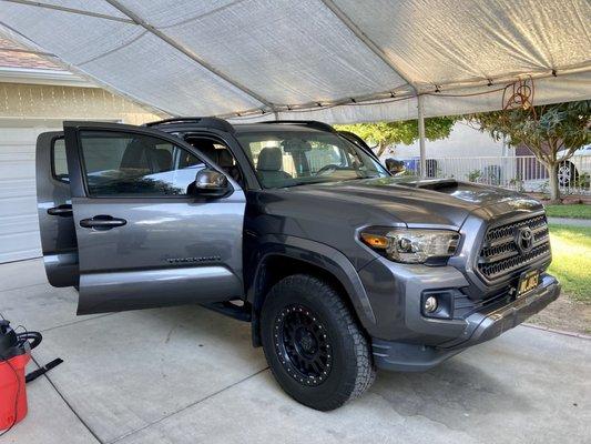 Toyota Tacoma needed emergency seat shampoo and extraction