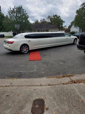 Lavish Limousines