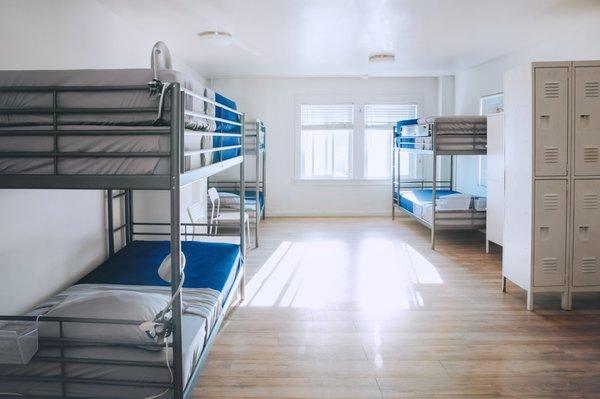 4-bed men's dorm