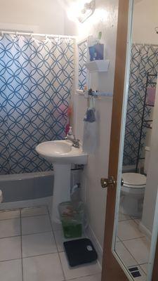 After pic of the bathroom.