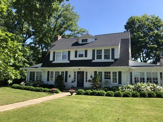 Large Smoky Mountain cottage