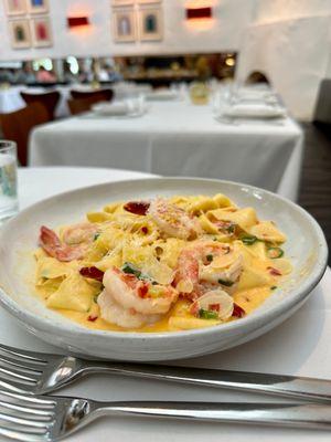 Hand-cut Pasta w/Shrimp