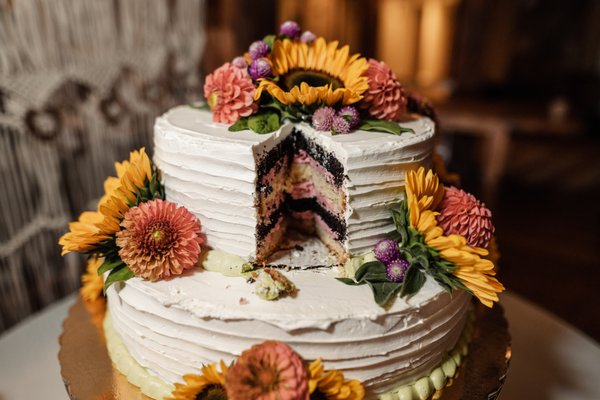 Our beautiful and delicious custom wedding cake