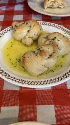 Garlic knots