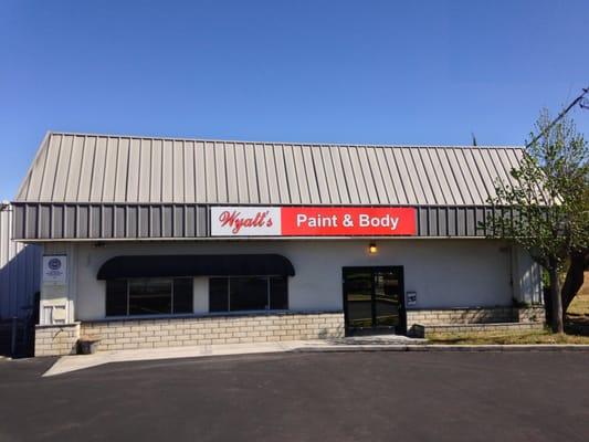 Wyatt's Paint & Body - Front Office