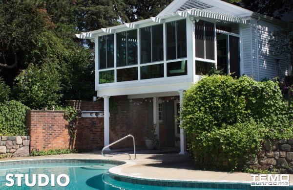 Upper Deck Sunrooms