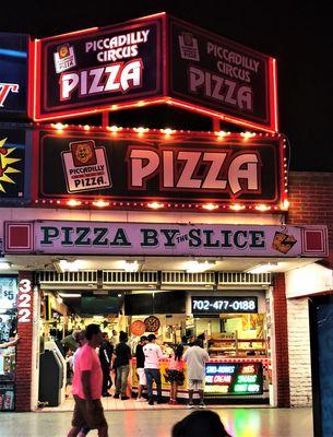 Pizzeria at Fremont Street Experience