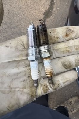 The difference between burnt out and new spark plugs ‍