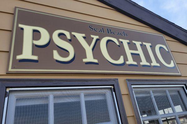 Seal Beach Psychic-Palm & Tarot card Readings available