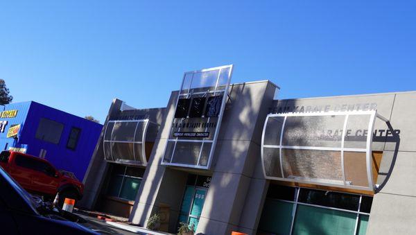 Fun, great, and The Best Gym Ever : '@ Zoo Culture.