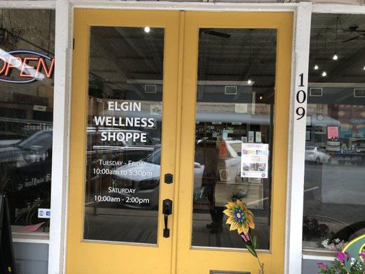 109 N Main Street is now Elgin Wellness Shoppe.