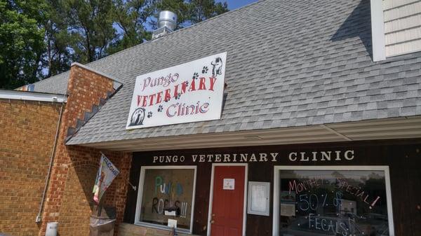 This is the entrance to the veterinary clinic.